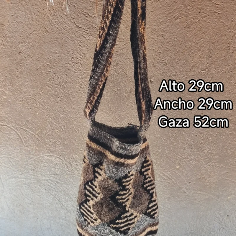 Mochila artesanal arhuaca en lana de ovejo gris y café - modelo Flora