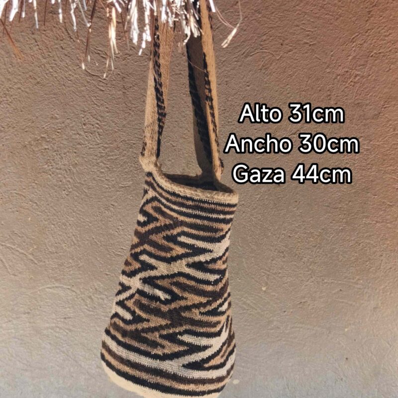 Mochila artesanal arhuaca en lana de ovejo café y blanco - modelo serpiente